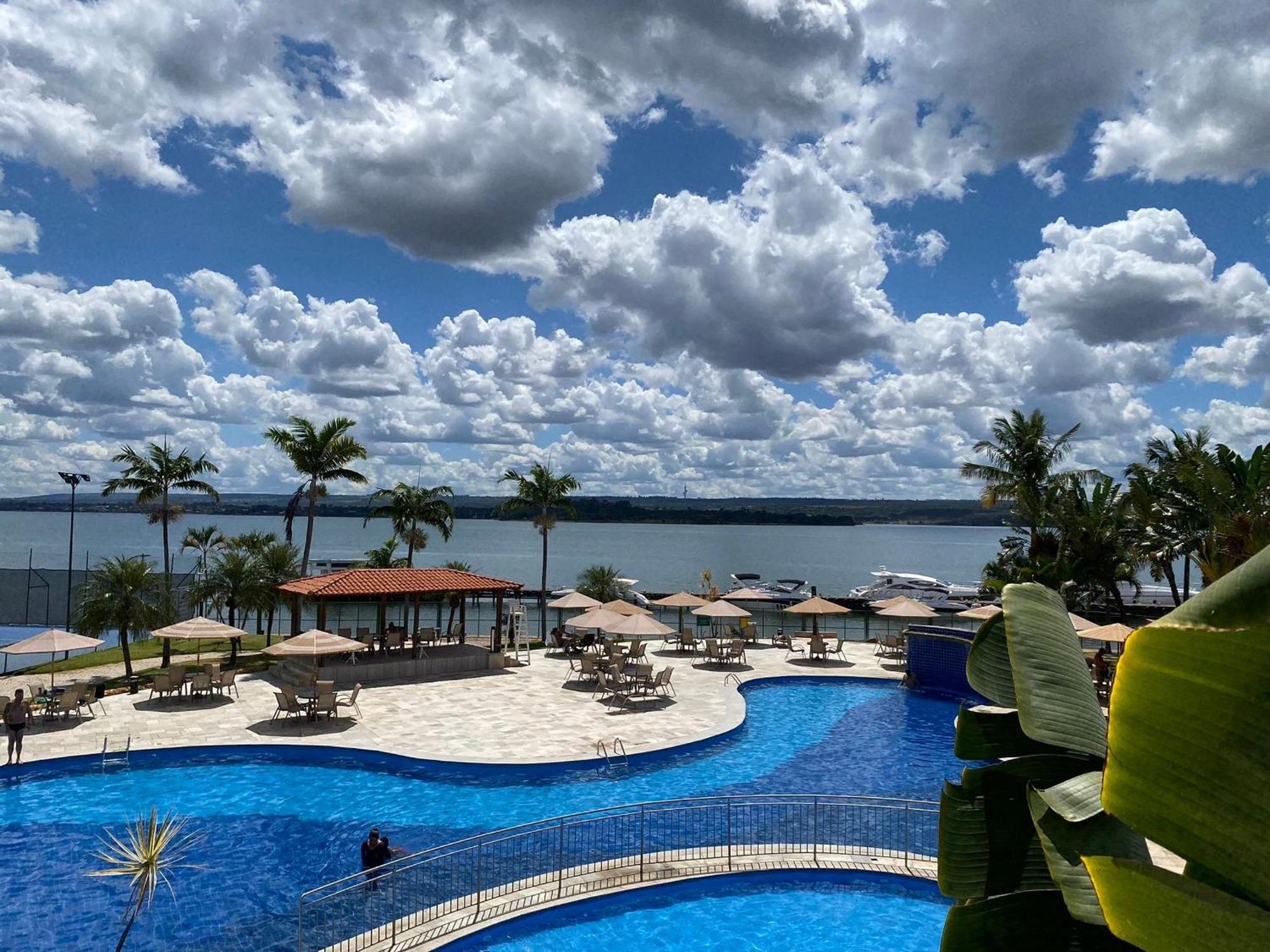 Luxuoso Flat Lake Side Com Vista Para O Lago Brasília Ngoại thất bức ảnh